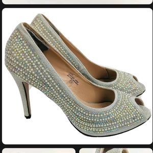 Chase & Chloe Shoes Sz 7.5 Kylie-1 Peep Toe Pearl Rhinestone Wedding Party Prom